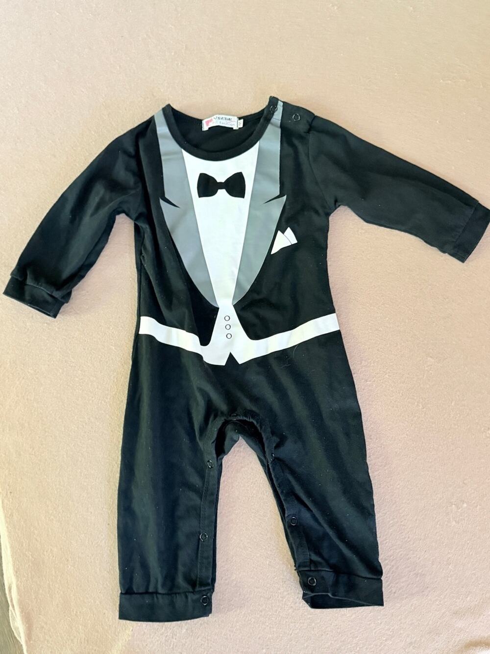 boy 18mo - 24mo Tuxedo One-Piece bodysuit Romper Jumpsuit